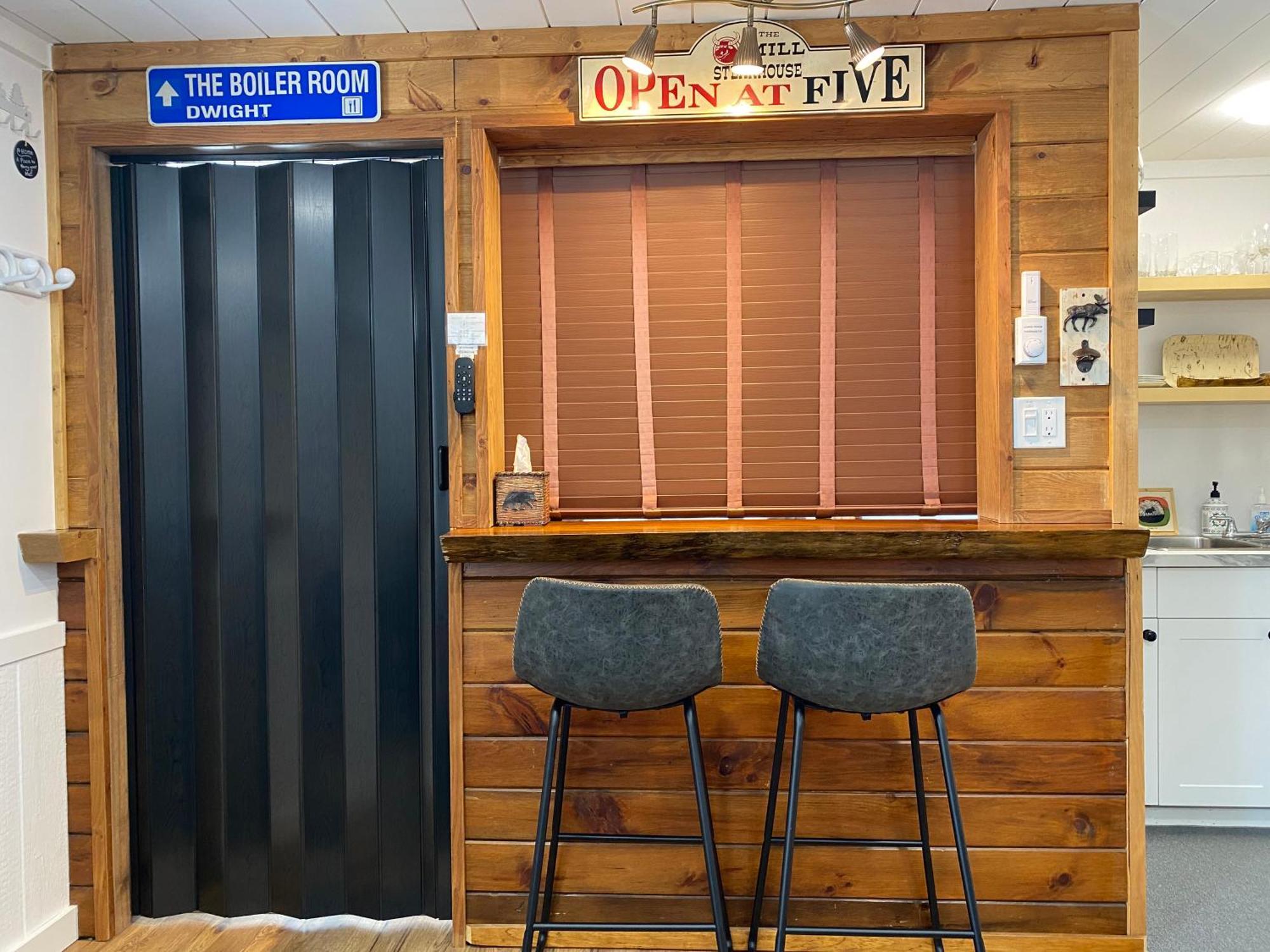 Our Place Up North Bnb Хънтсвил Екстериор снимка