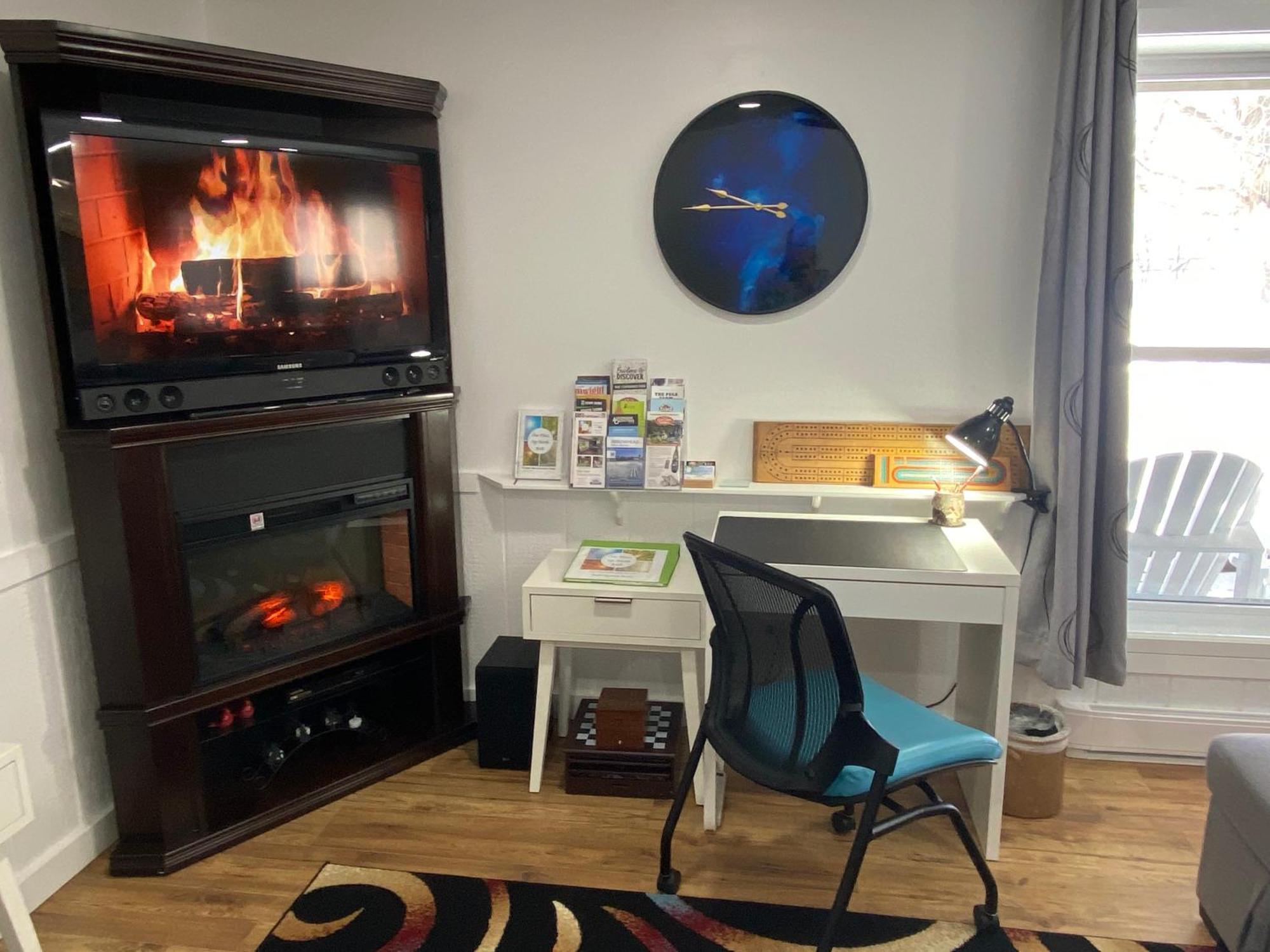 Our Place Up North Bnb Хънтсвил Екстериор снимка