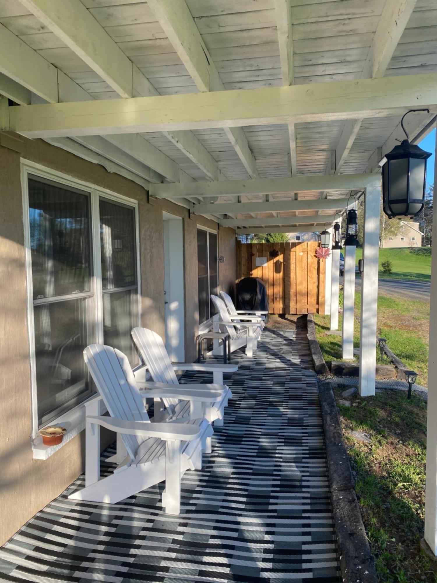 Our Place Up North Bnb Хънтсвил Екстериор снимка